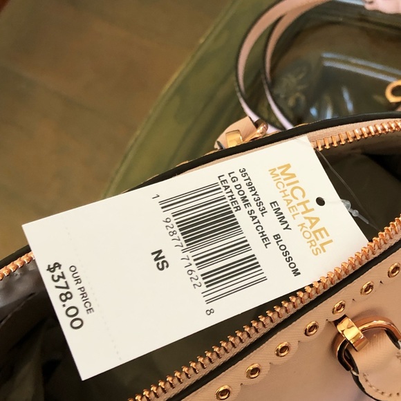 NWT Michael Kors large Emmy dome satchel - Picture 5 of 8